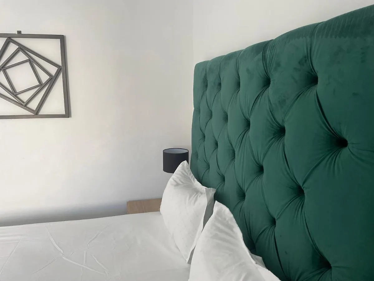 Διαμέρισμα 15 On Burns Guesthouse Κέιπ Τάουν
